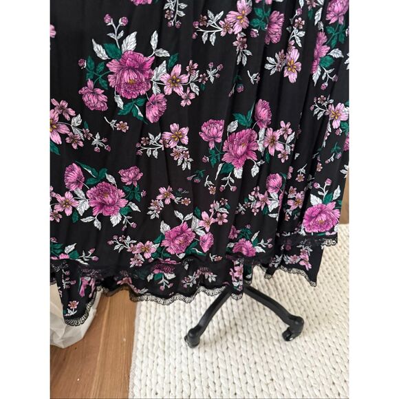 Torrid Midi Challis Surplice Skater Dress Black Purple Pink Floral $65 3 3X - Picture 4 of 8